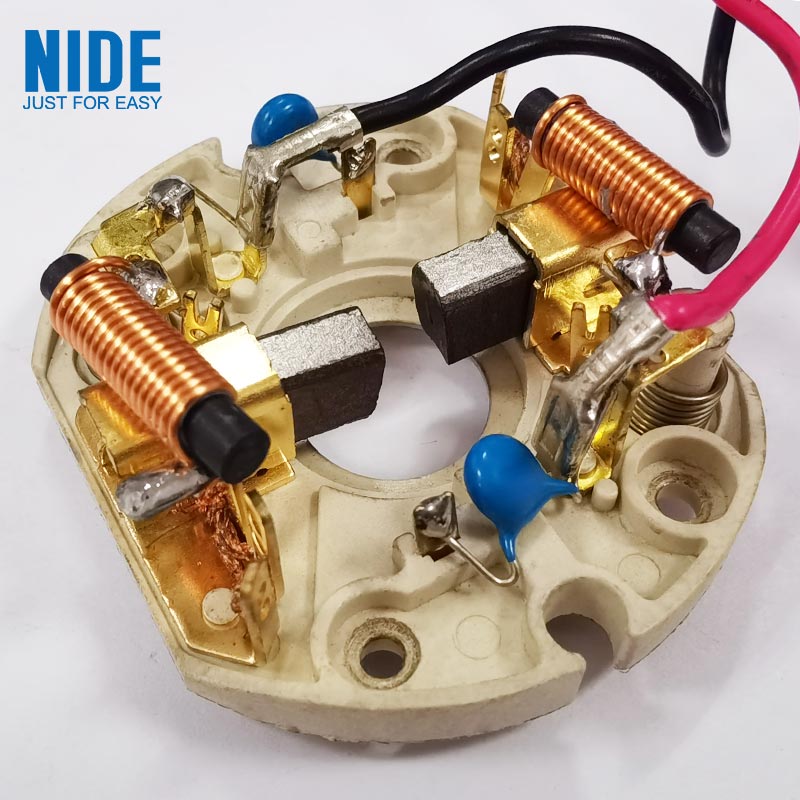 ווי טשאַד ברושעס פֿאַרבעסערן מאָטאָר פאָרשטעלונג און לאָנדזשעוואַטי